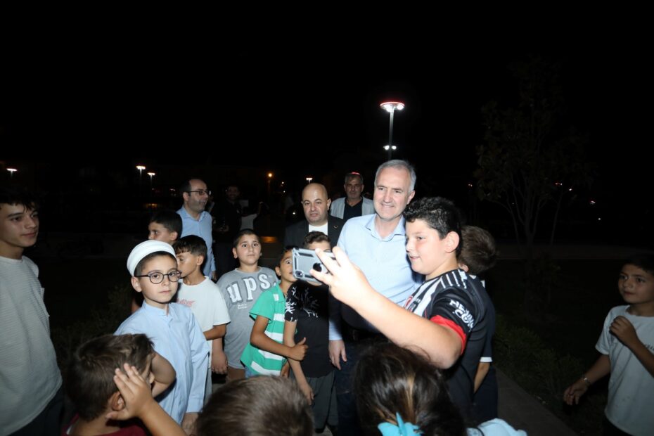 İNEGÖLLÜ ÇOCUKLAR KARAGÖZ’LE BULUŞTU