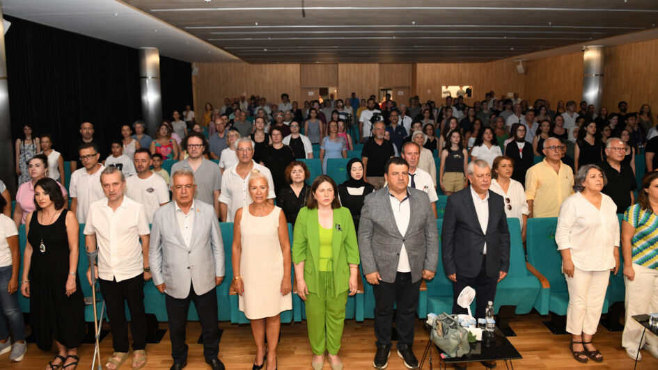 Osmangazi Belediyesi’nden Genco Erkal’a vefa gecesi