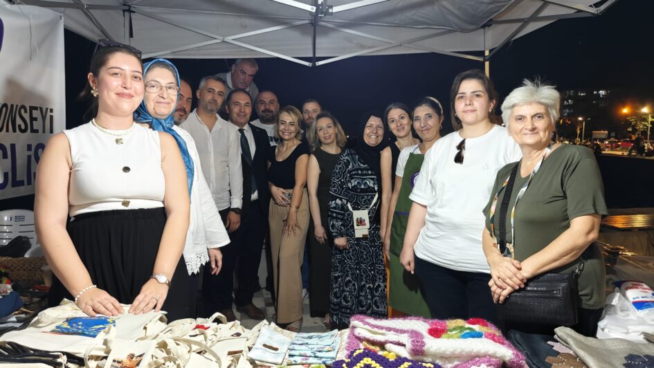 KADIN EMEĞİ FESTİVALİ’NİN KURŞUNLU ETABI RENKLİ GÖRÜNTÜLERLE BAŞLADI