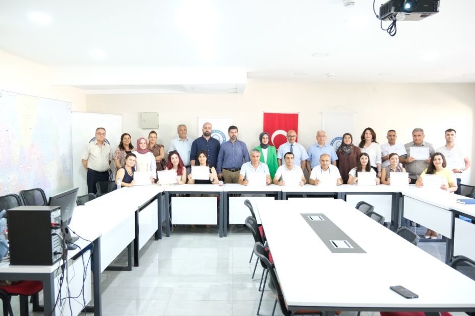 YILDIRIM BELEDİYESİ’NDEN KAMU PERSONELİNE TÜRK İŞARET DİLİ EĞİTİMİ