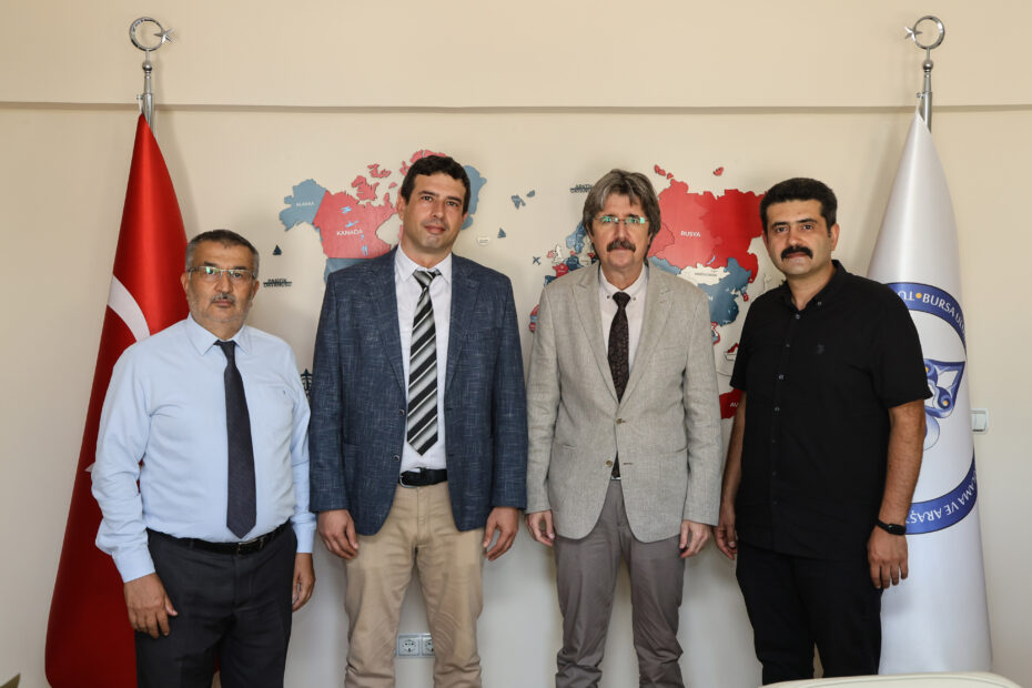 TÜDAM’da bayrak değişimi