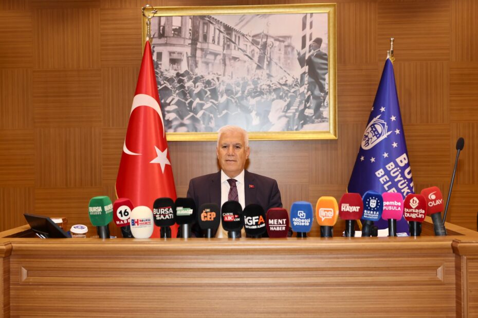 BAŞKAN MUSTAFA BOZBEY, “BURSA’MIZIN KURTULUŞU KUTLU OLSUN”