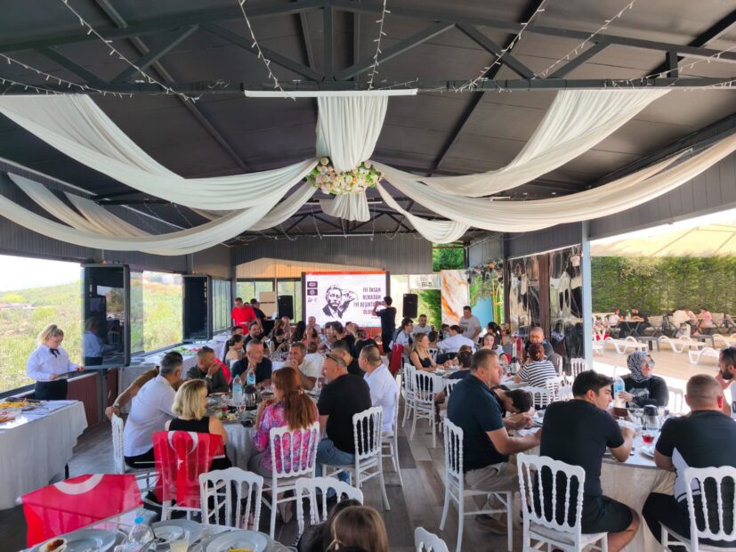 Gemlik Beşiktaş Taraftarları Derneği’nden Geleneksel Kahvaltı