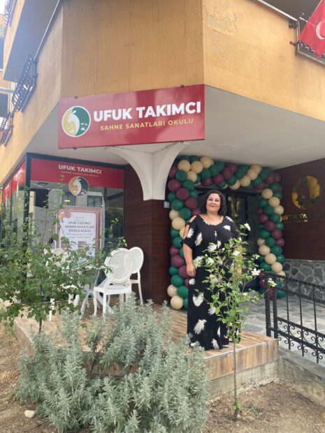 UFUK TAKIMCI SAHNE SANATLARI OKULU AÇILDI