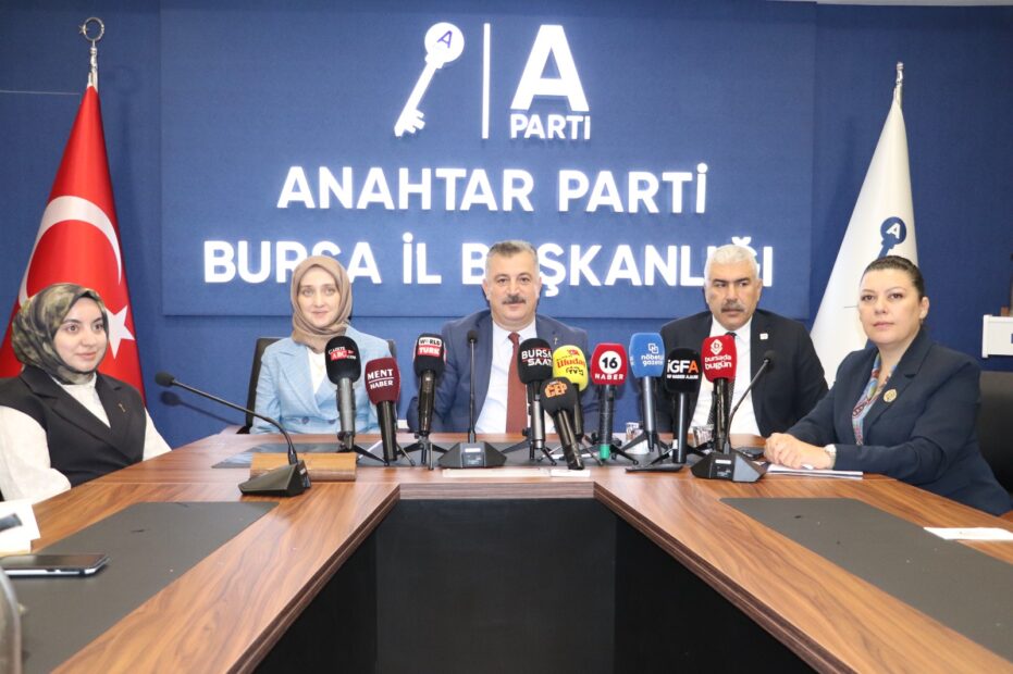 Anahtar Parti Genel Başkan Yardımcısı Beril Gümüş: iktidar kadına şiddeti politikleştirdi
