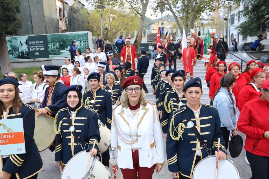 FARKLI KÜLTÜRLERİN RİTMİ BANDOLAR FESTİVALİ’NDE YANKILANDI