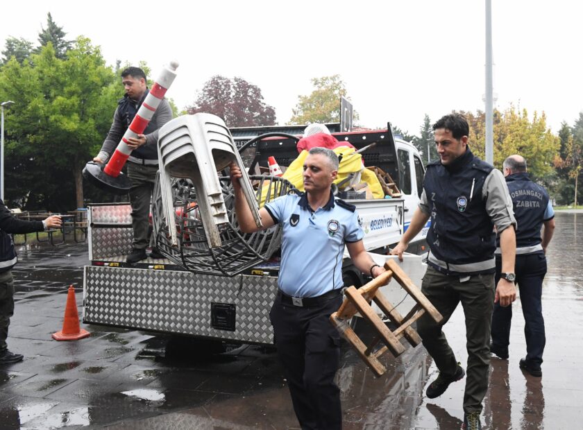 Osmangazi Belediyesi işgallere göz açtırmıyor