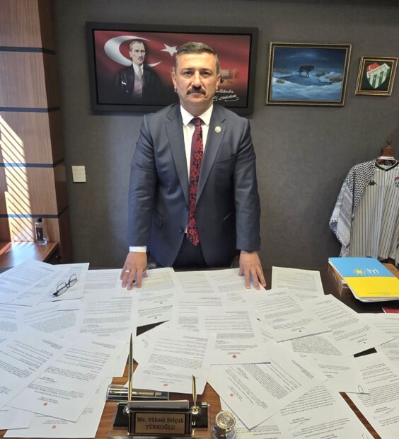 TÜRKOĞLU’NDAN DEV REKOR;  MECLİS’İN AÇILIŞ GÜNÜ TAM 43 AYRI SORU ÖNERGESİ VERDİ!