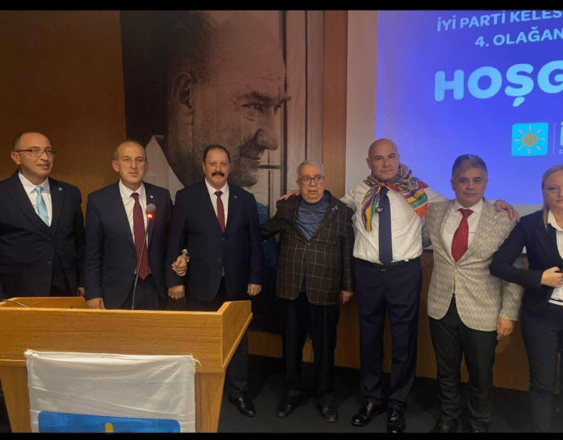 İYİ PARTİ KELES KONGRESİNDE TURHAN ÇÖMEZ COŞKUSU