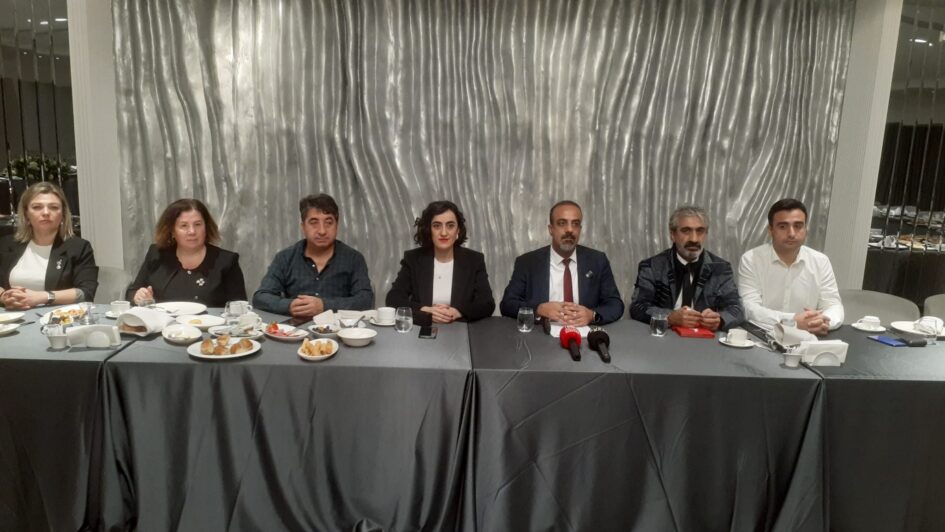 Eğitim İş Sendikası; “Bursa’da Eğitim Alarm Veriyor!”
