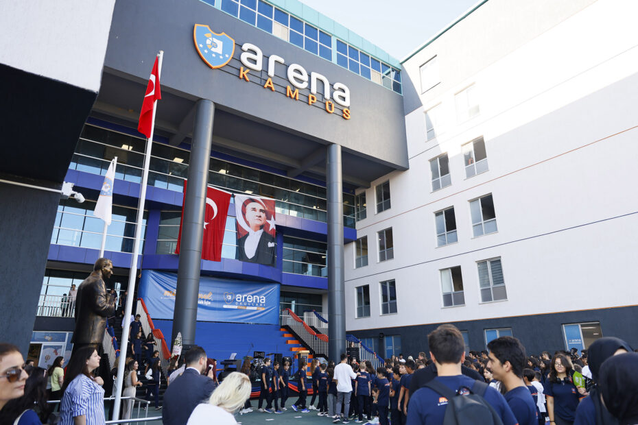 ARENA EĞİTİM KURUMLARI’NDA “ANNE BABA OKULU”NUN YENİ DÖNEMİ BAŞLIYOR