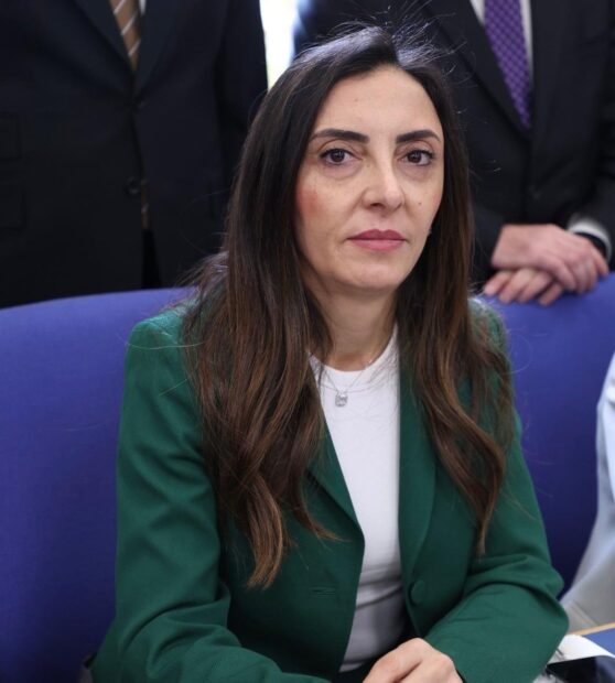 KAYIŞOĞLU; “20 YILDIR HEP BAHANE, BURSA HÂLÂ HIZLI TREN BEKLİYOR”