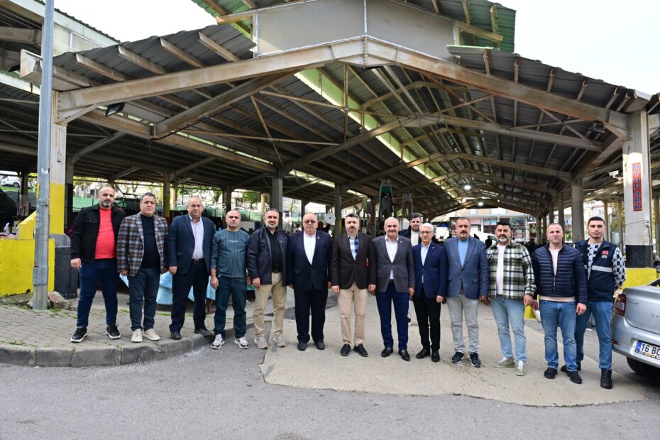 BAŞKAN OKTAY YILMAZ PAZAR ESNAFI İLE BULUŞTU