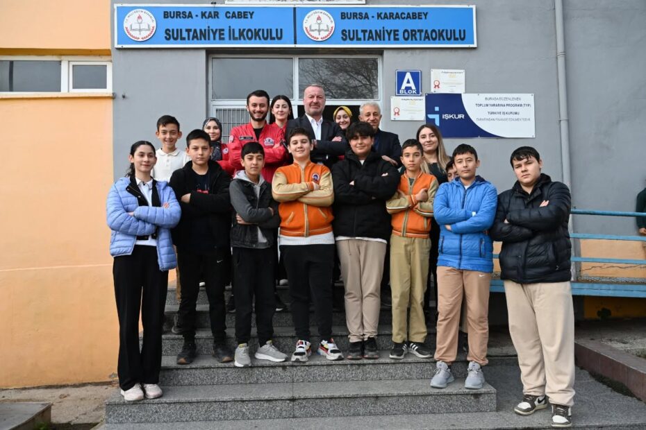 KARACABEY’DE DENE-YAP TEKNOLOJİ ATÖLYESİ ÖĞRENCİLERLE BULUŞTU