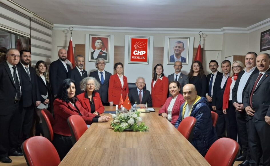 Servet Pehlivan, “Aydınlık Yarınlar Yakındır”