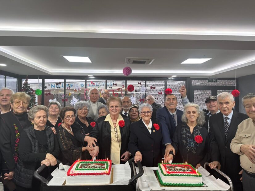 Nilüfer’de yaşlılar yeni yılı coşkuyla karşıladı