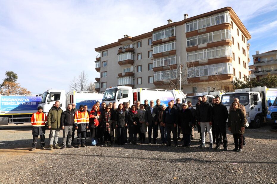 HİBE VE BORÇ YOK: MUDANYA’YA TEMİZLİK FİLOSU