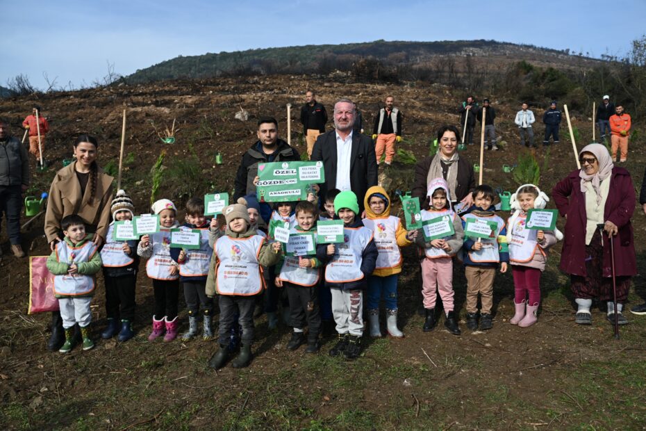 KARACABEY’DE YANGIN SONRASI İLK FİDANLAR TOPRAKLA BULUŞTU