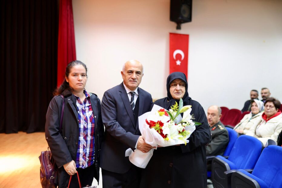Şehit Esat Akbaba, şehadetinin 49.yıldönümünde adını taşıyan okulda dualarla anıldı