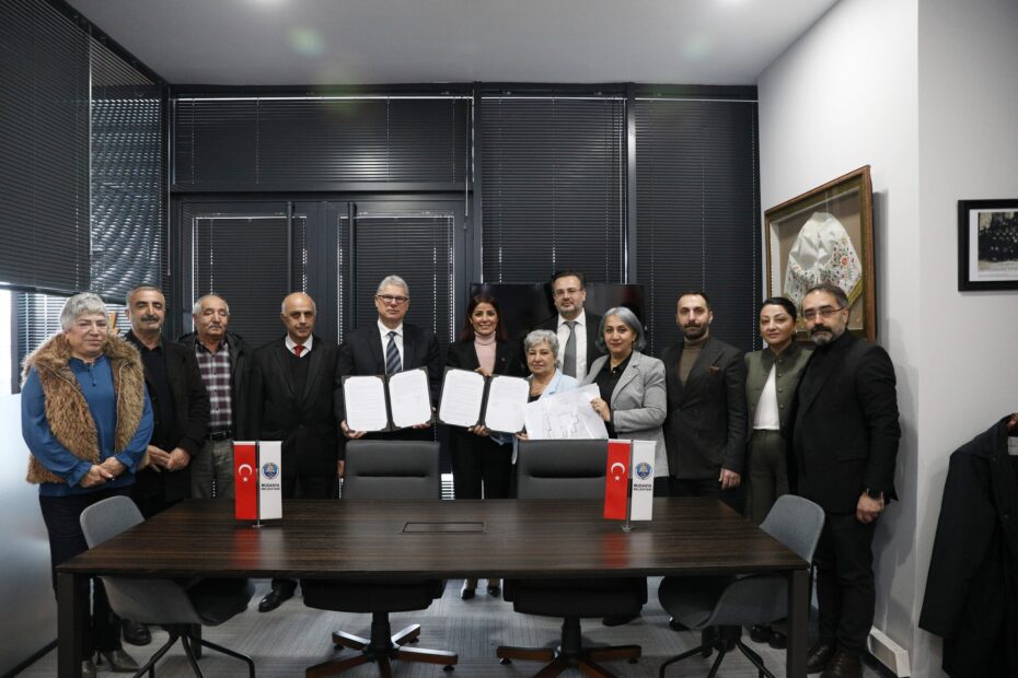MUDANYA’DA CEMEVİ İÇİN İMZALAR ATILDI