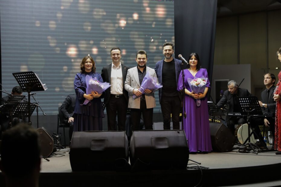 ‘YÜREĞİMİZDEKİ EZGİLER’ GÖNÜLLERE DOKUNDU