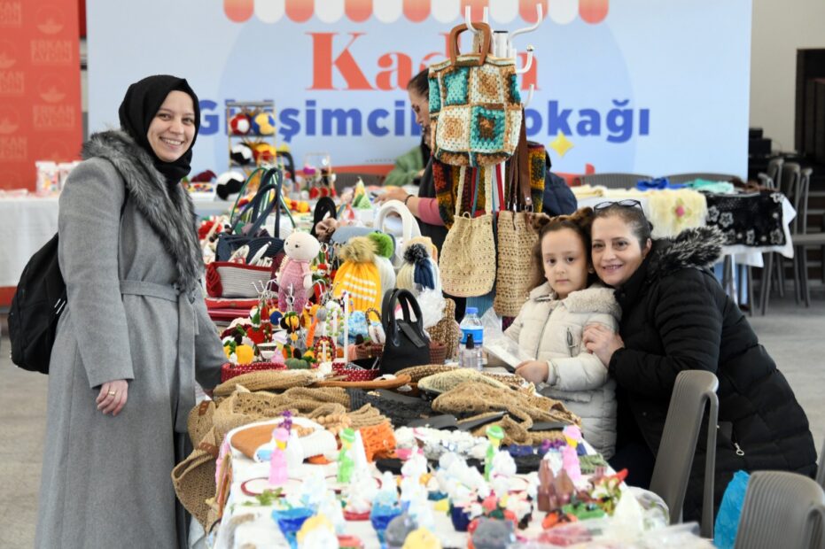Girişimci Kadınların El Emeği Osmangazi Meydanı’nda Buluştu