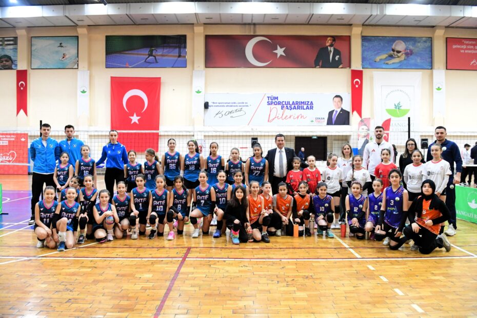 Başkan Erkan Aydın 700. Yılın İlk Spor Etkinliğini Başlattı