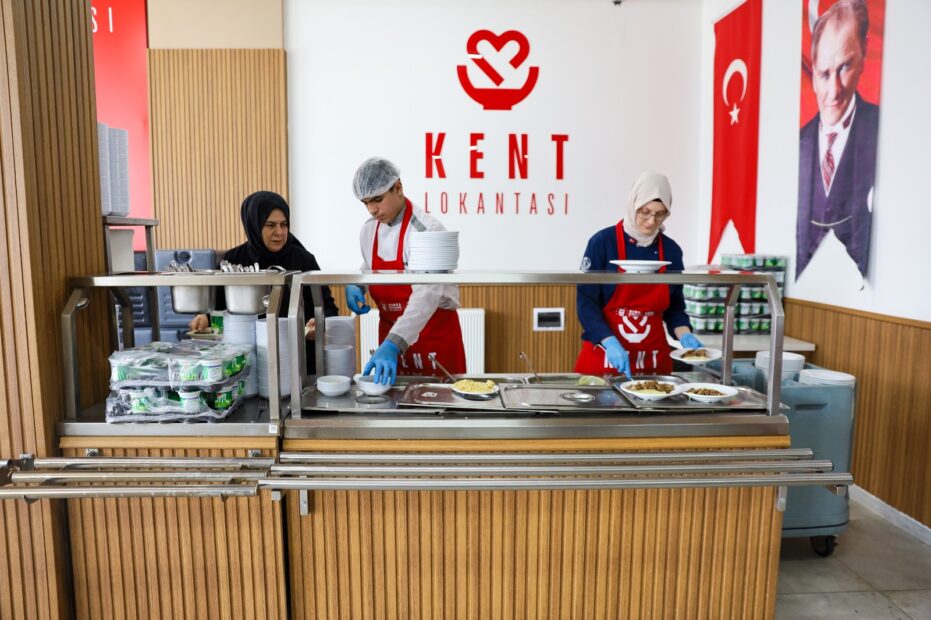 BURSA BÜYÜKŞEHİR KENT LOKANTALARI YOĞUN İLGİ GÖRÜYOR