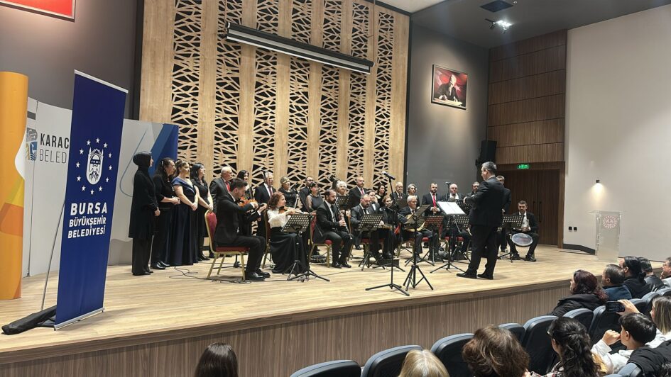 ‘KALPTEN DİLE EZGİLER’ KONSERİ YOĞUN İLGİ
