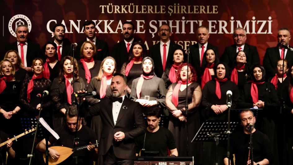 ÇANAKKALE RUHU TÜRKÜLERLE YAŞATILDI