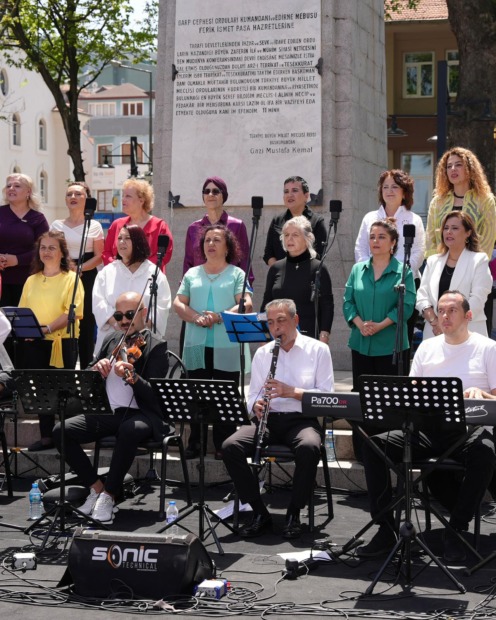 MUDANYA’DA ANNELER GÜNÜ BULUŞMASI