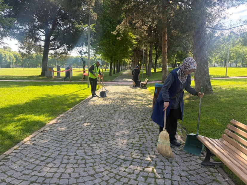 BURSA’DA YEŞİL ALANLAR BAYRAMA VE YAZA HAZIR