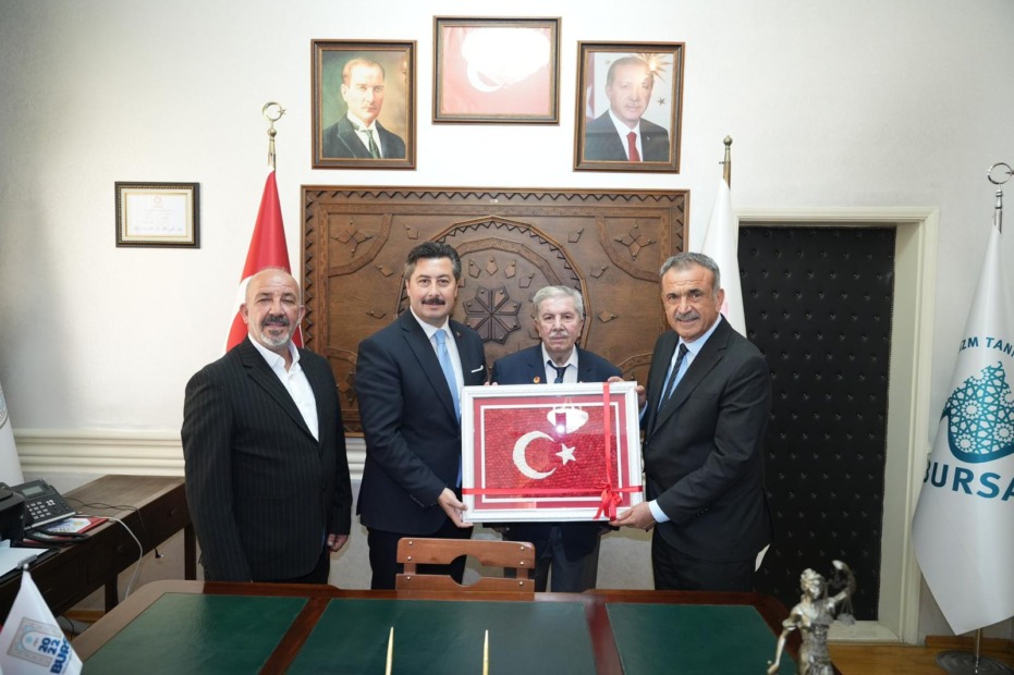 GAZİMAĞUSA BELEDİYE BAŞKANI ULUÇAY, KIBRIS GAZİSİ MUSTAFA ÖZEL İLE BİR ARAYA GELDİ