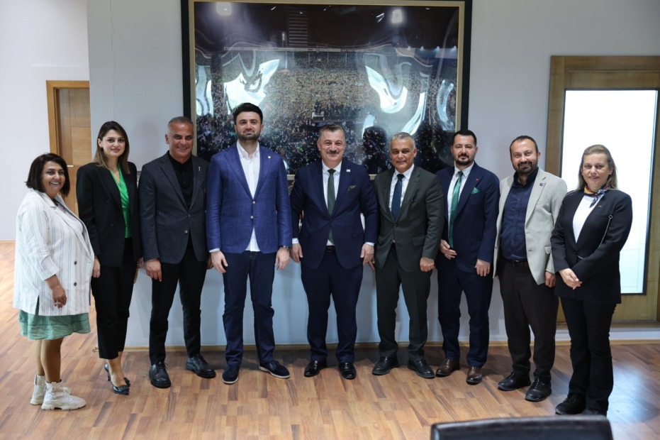 Anahtar Parti’den Bursaspor’a ziyaret