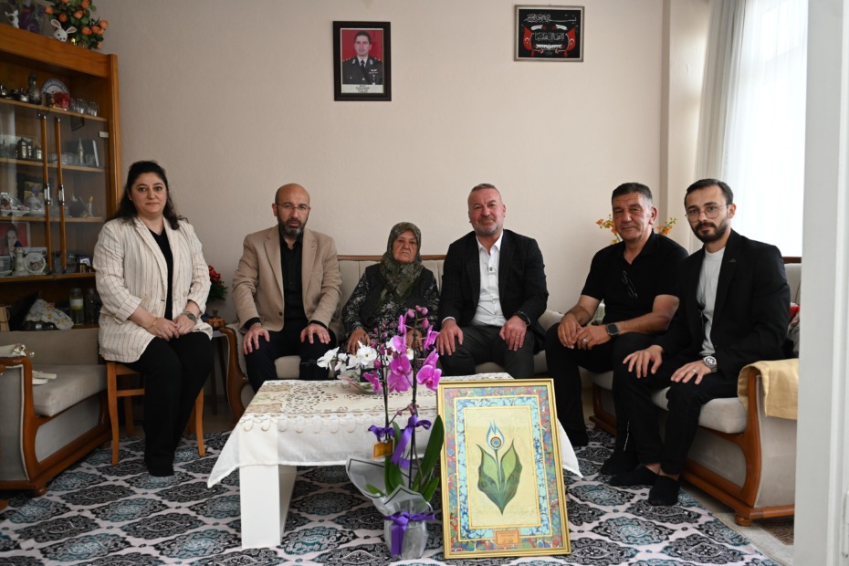 BAŞKAN KARABATI’DAN ANNELER GÜNÜ’NDE ANLAMLI ZİYARETLER