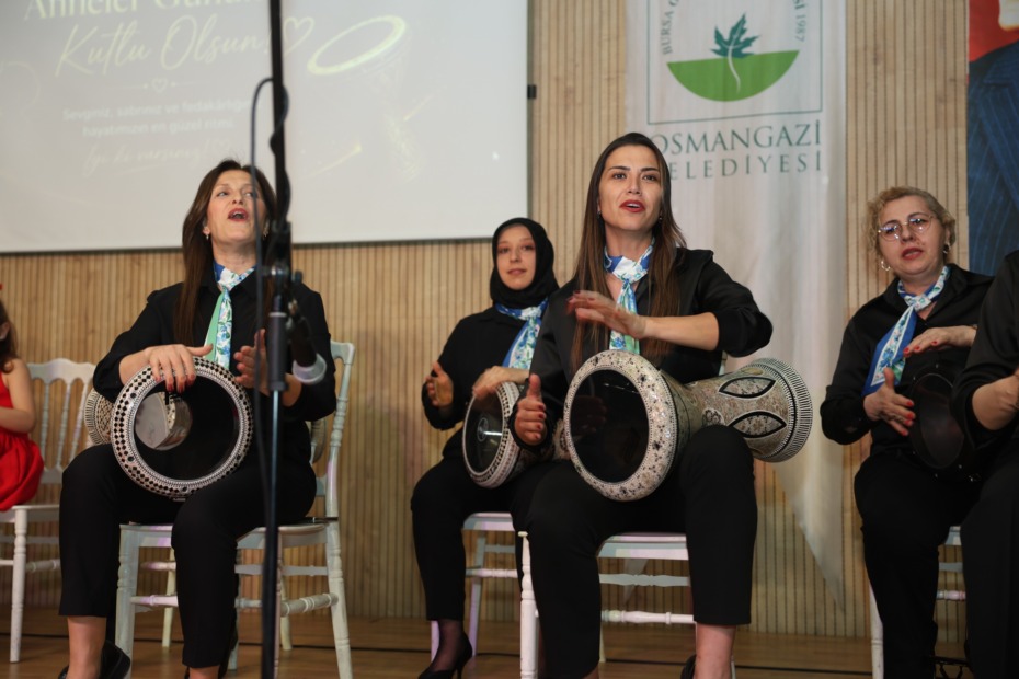 Osmangazi’de Anneler ve Kızları Aynı Sahnede Ritim Tuttu