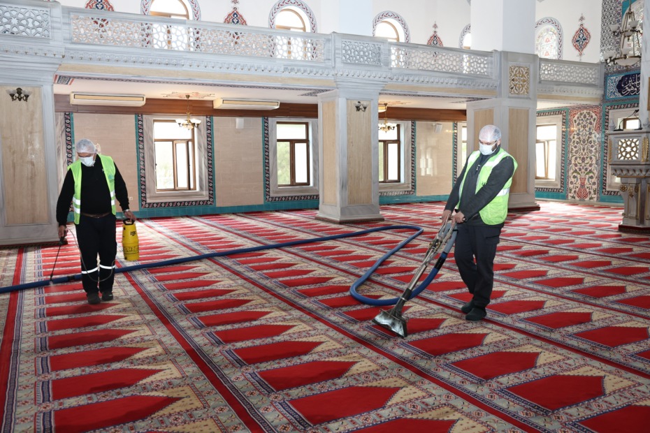 Nilüfer’in ibadethanelerinde bahar temizliği