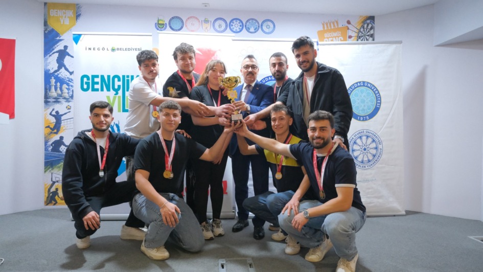 ÜNİVERSİTE SPOR FESTİVALİ SONA ERDİ