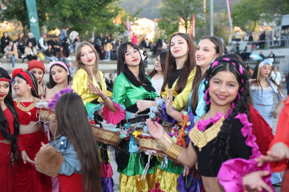 Kamberler Parkı’nda Baharın Gelişi Renkli Görüntülere Sahne Oldu
