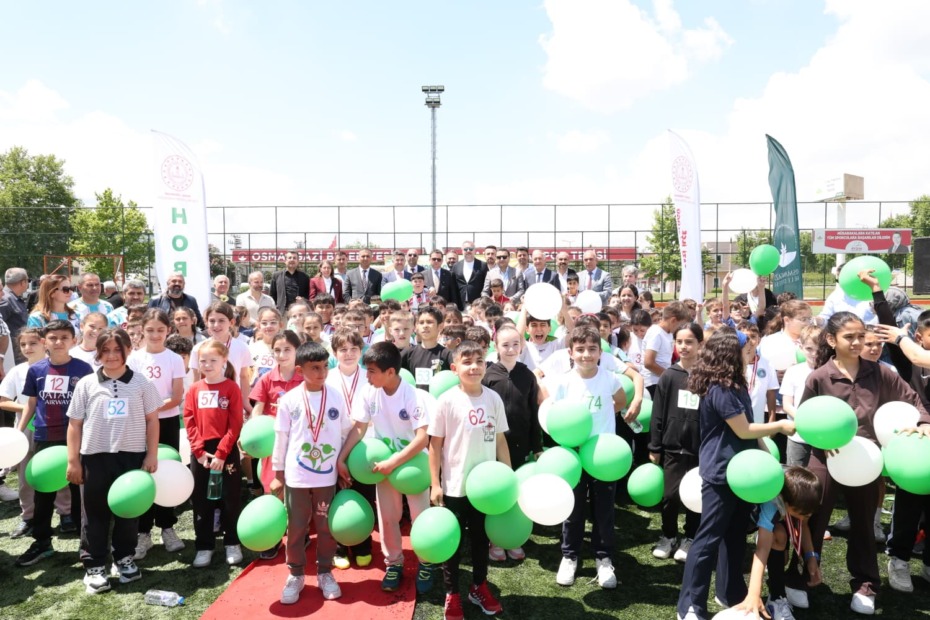 Osmangazi’de Çocuk Olimpiyatları Nefes Kesen Yarışlara Sahne Oldu