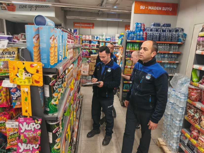 Gemlik Zabıtasından Marketlere Sıkı Denetim