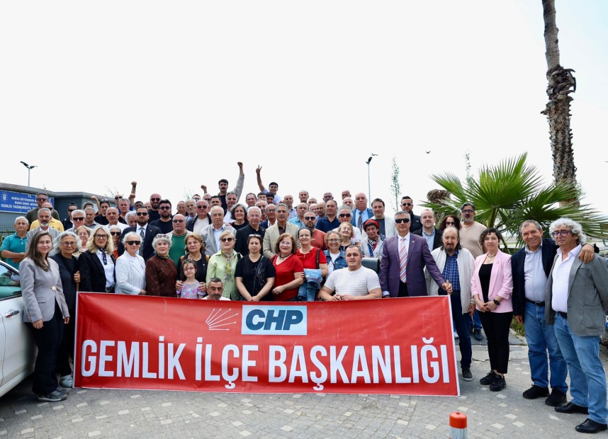 CHP GEMLİK İLÇE ÖRGÜTÜNDEKİ BAYRAMLAŞMADA BİRLİK VE BERABERLİK MESAJI VERİLDİ