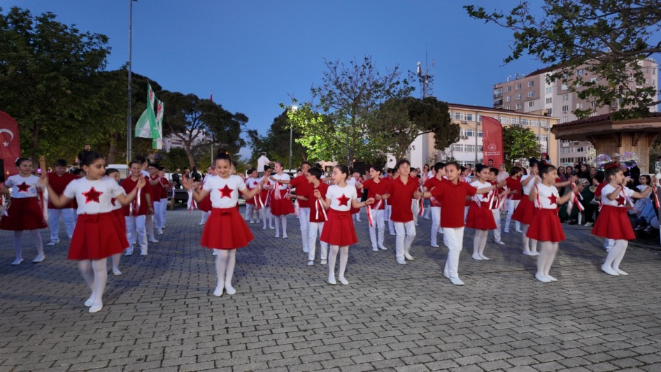 15-21 Mayıs Gençlik Haftası Gemlik’te coşkulu kutlama ile başladı.