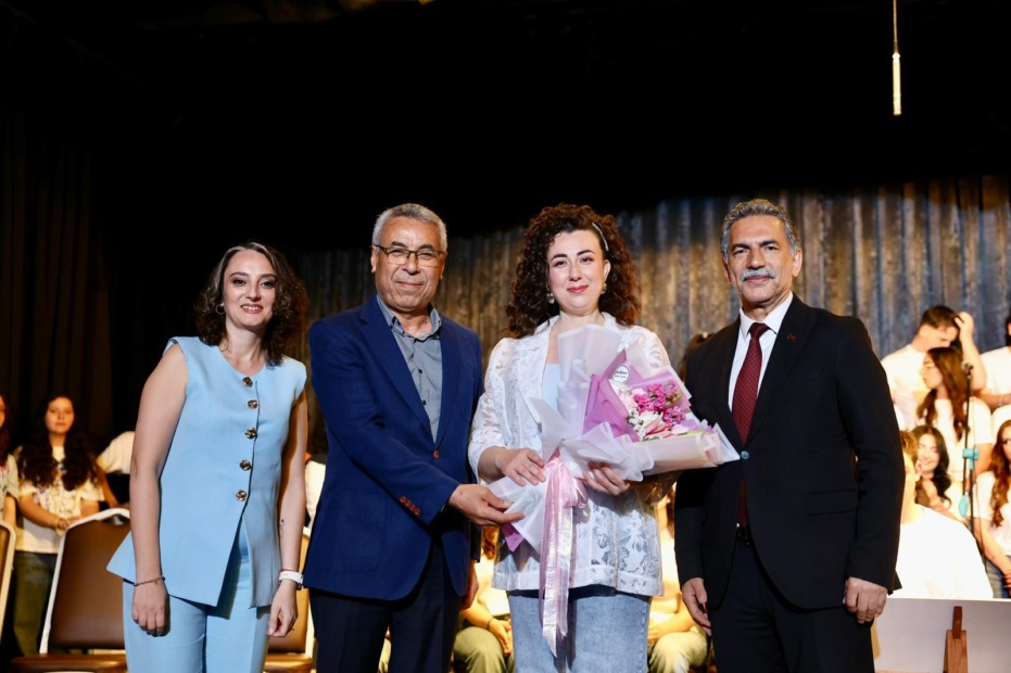 Celal Bayar Anadolu Lisesi’nden 90’lar Türkçe Pop Rüzgarı