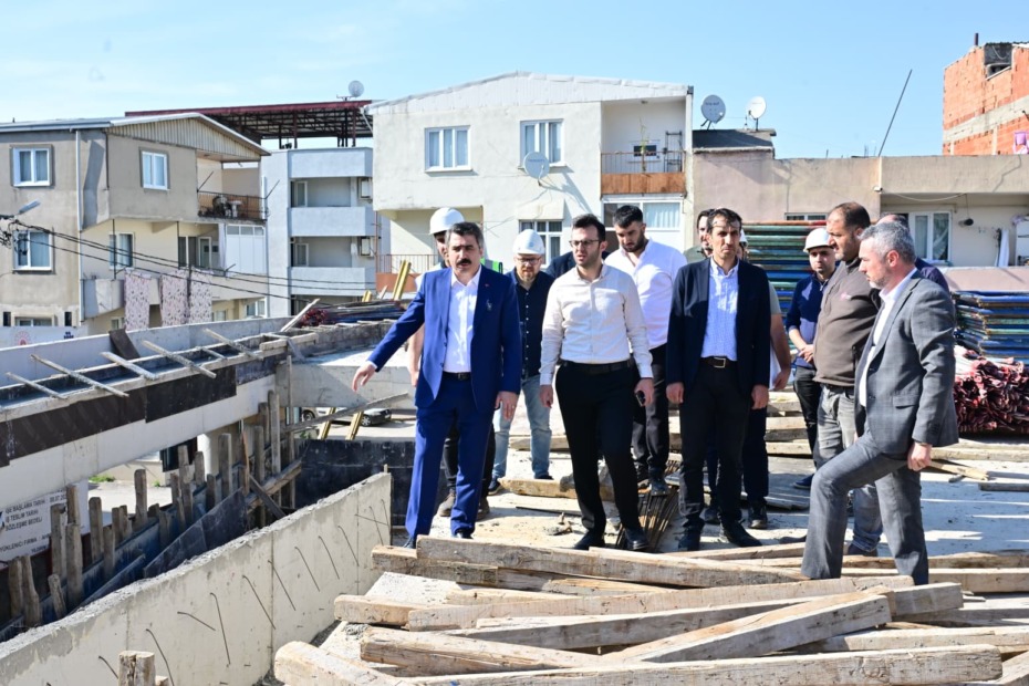 YAVUZSELİM KAPALI PAZAR ALANI’NDA YOL YARILANDI