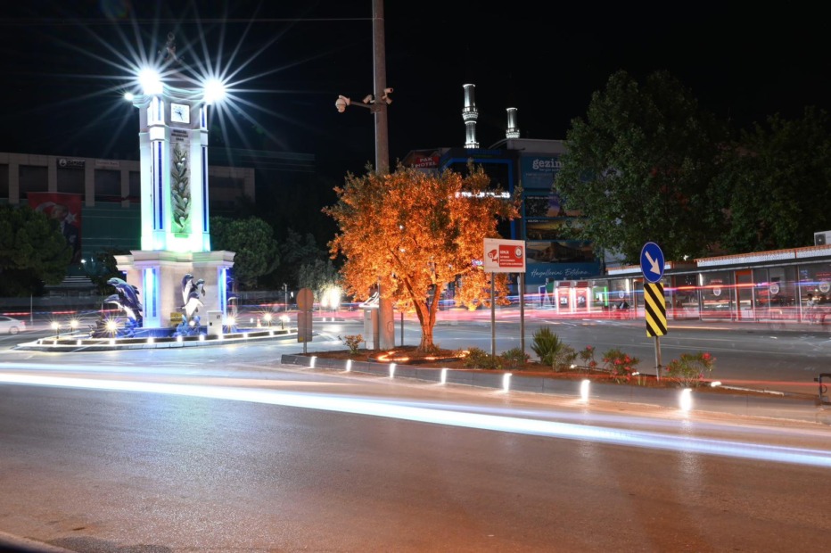 Çarşı Meydanı Yeni Görünümüne Kavuştu