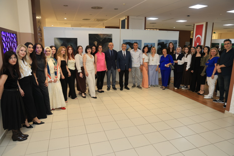 Geleceğin sanatçıları mezuniyet sergisinde buluştu