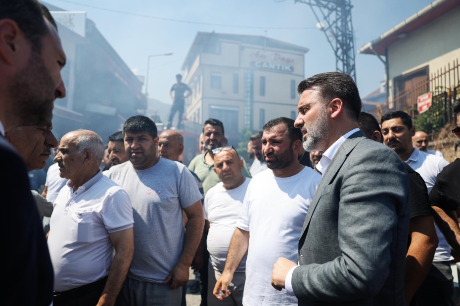 BÜYÜKŞEHİR’DEN KAYHAN’DAKİ YANGINA HIZLI MÜDAHALE