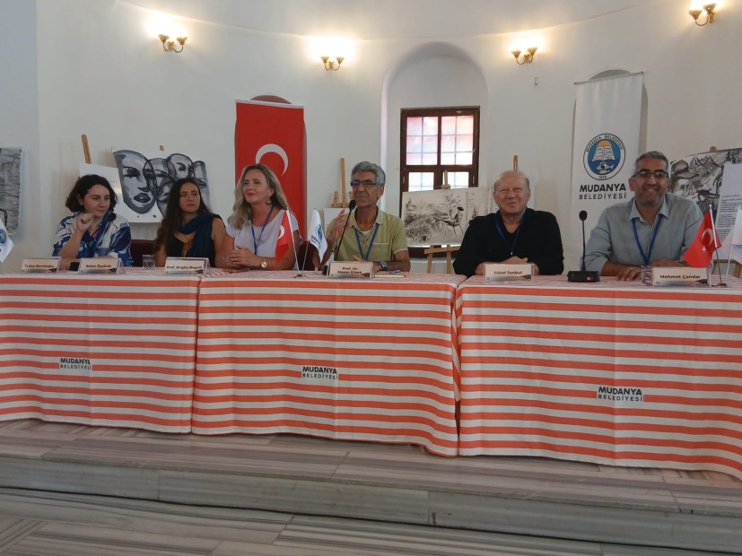 UMUDAYAZ 2026’DA TİYATRONUN DÜNÜ, BUGÜNÜ VE GELECEĞİ KONUŞULDU