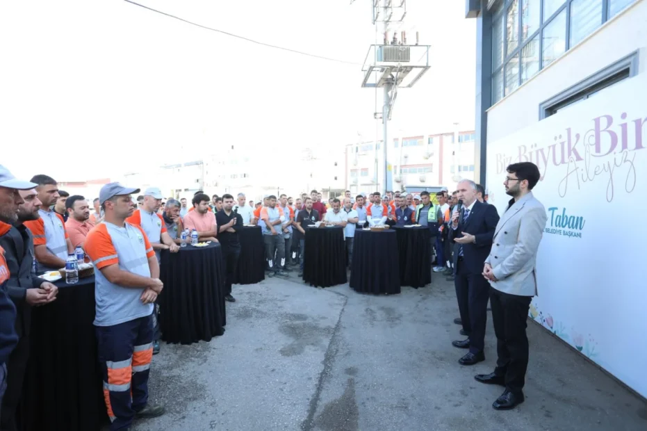 Başkan Taban Temizlik İşleri Müdürlüğü Personeliyle Buluştu
